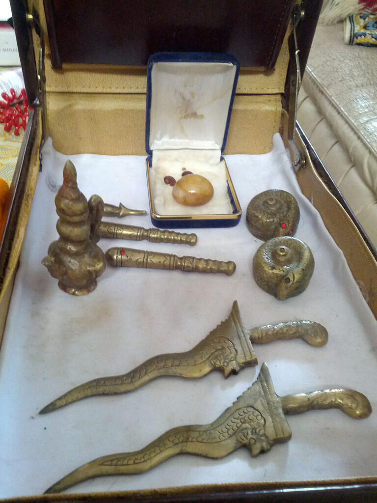 JUAL PUSAKA ANTIK