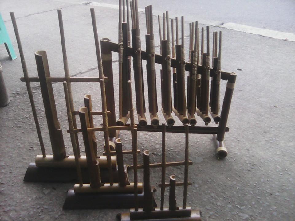 Gitar akustik Appergio S,trsutroad