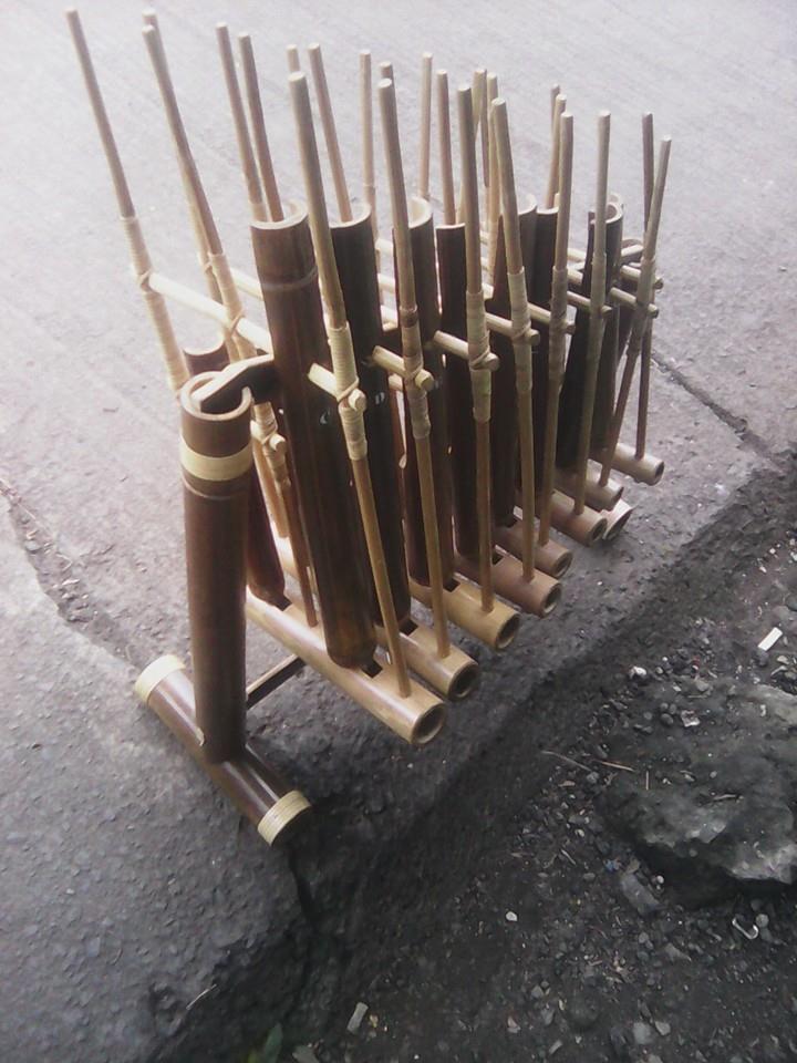 Gitar akustik Appergio S,trsutroad
