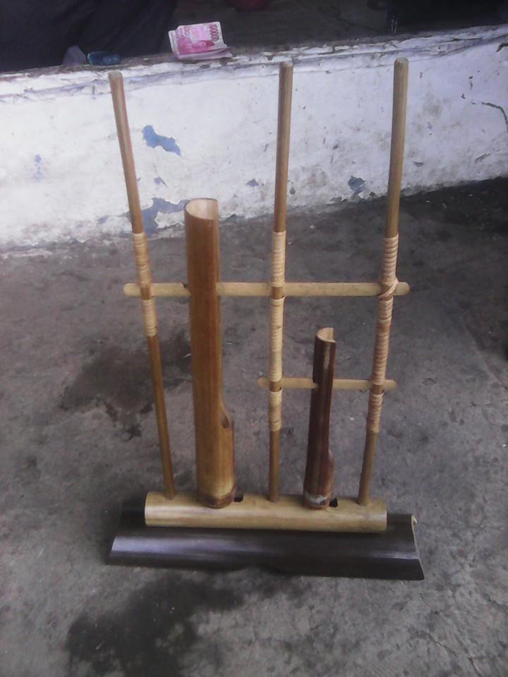 Gitar akustik Appergio S,trsutroad