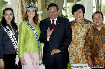 &#91;100% NO HOAX&#93; Wow! Megabintang Jackie Chan Jadi Duta Pariwisata Indonesia