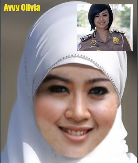 Briptu Avvy Olivia Wearing Hijab (Briptu Avvy Olivia mengenakan jilbab)