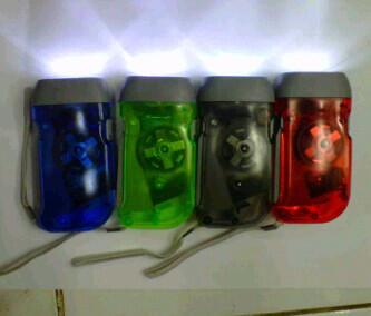 Senter Pompa Tanpa Baterai & Earpick Led