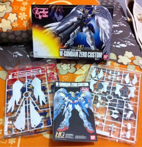 WTS HG Wing Gundam Zero Custom XXXG-00W0 EW+ SD Wing Gundam XXXG-01W EW