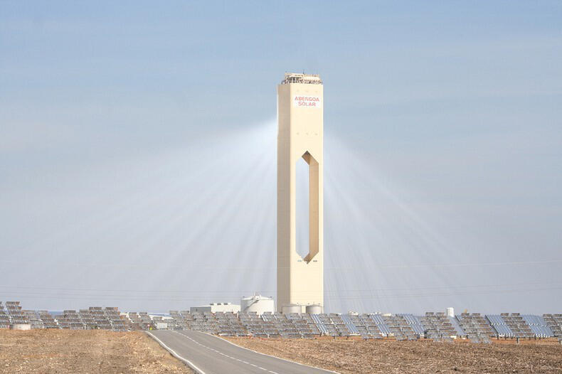 Menara Tenaga Surya - Seville,Spain