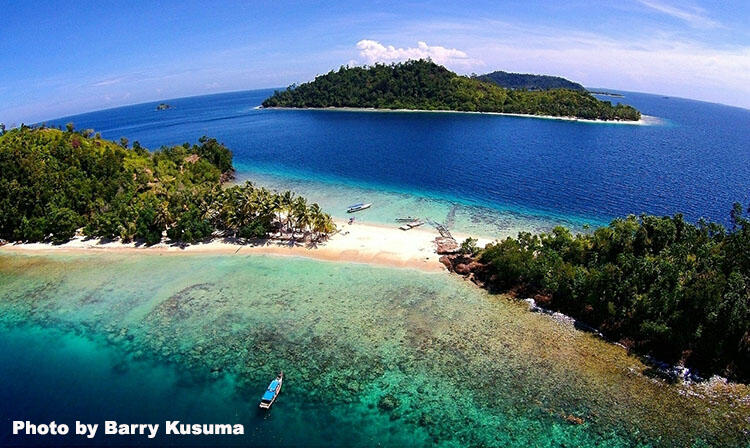 8 Pantai Terindah di Sumatera Barat.