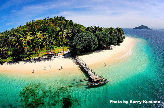 8 Pantai Terindah di Sumatera Barat.