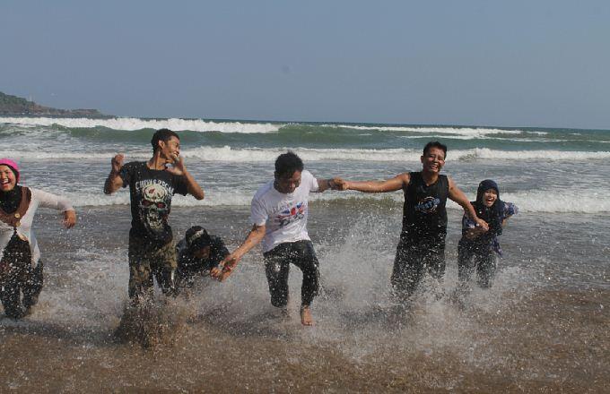 Piknik Ceria Bersama Organisasi Karang Taruna di Pacitan, Jawa Timur