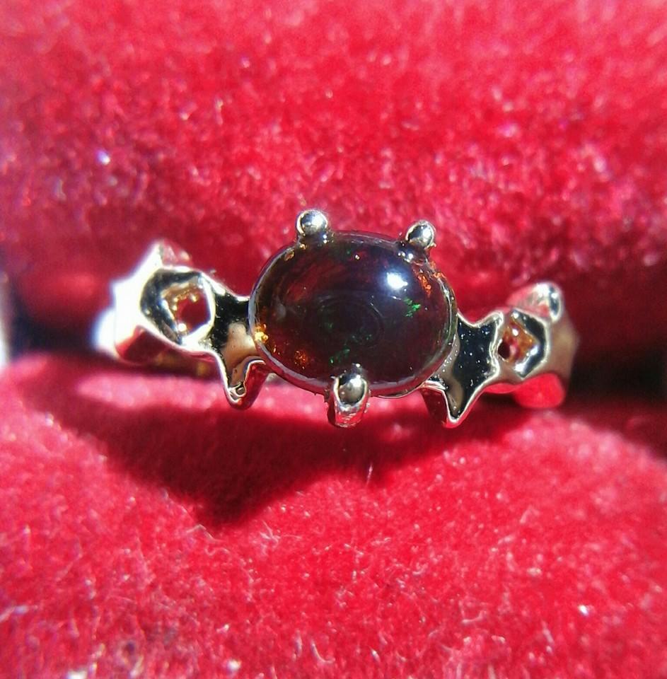 4 pcs kalimaya banten : black opal solid, teh, teh kristal, dn susu.
