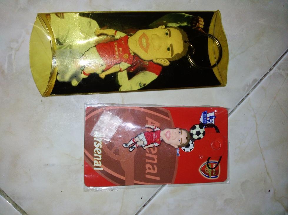 WTS : Key Chain / Gantungan Kunci Robin Van Persie Arsenal
