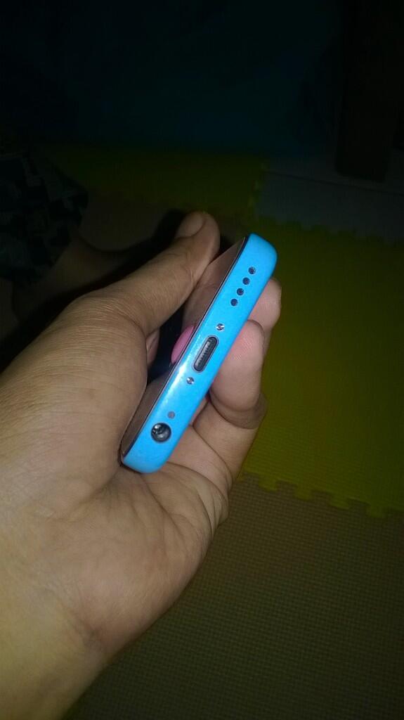 Iphone 5C 16gb 99% Garansi resmi TRIO panjang BU Semarang