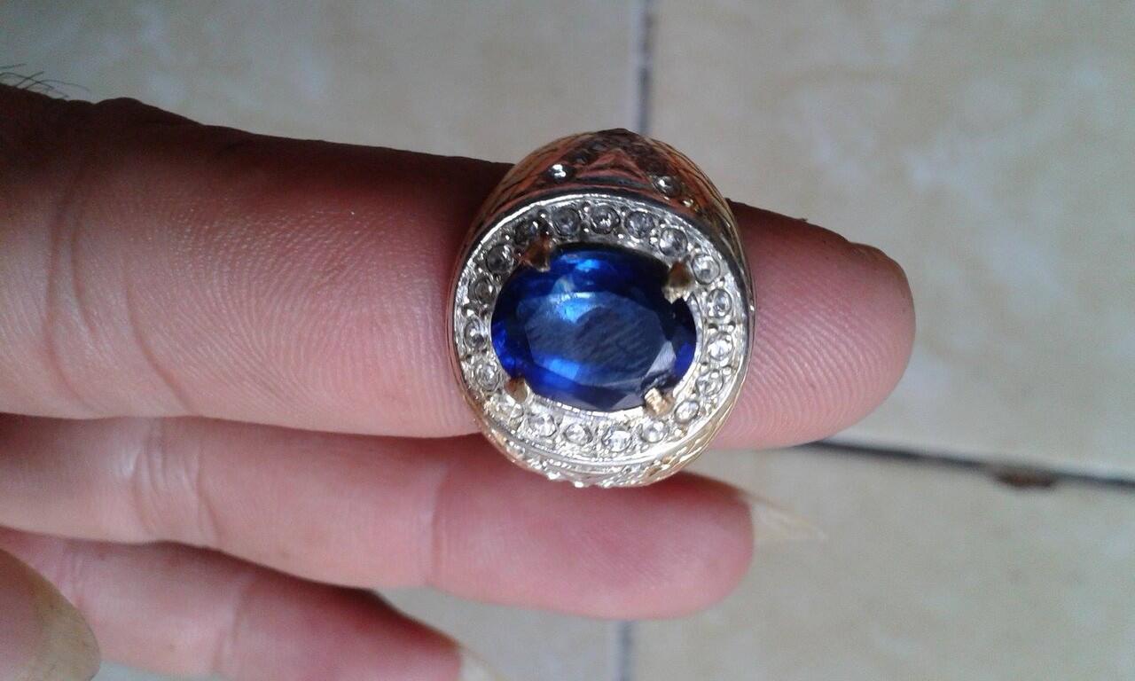 Batu Cincin Achan