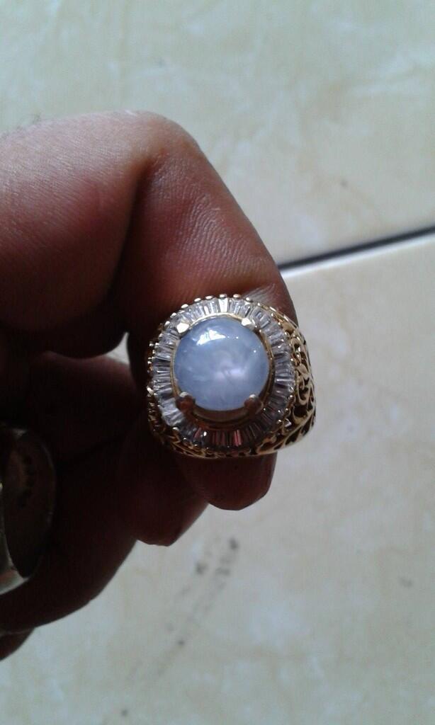 Batu Cincin Achan