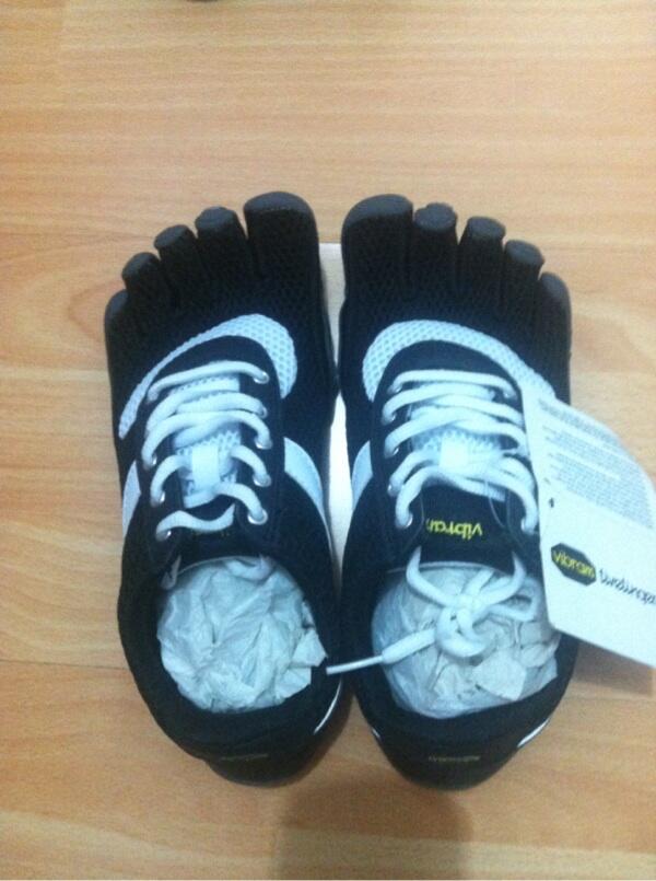 Sepatu Vibram 5 Fingers