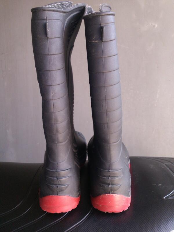 sepatu AP Boot