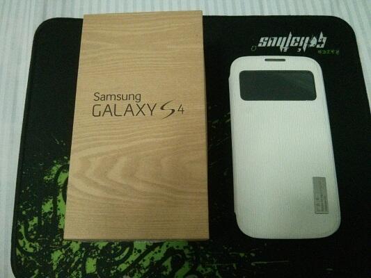Samsung Galaxy S4 SIV warna putih (white) full set ori masih garansi SEIN 2015