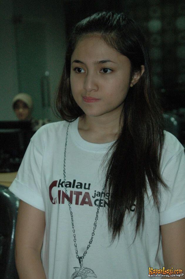 Marshanda Cuma SENSASI