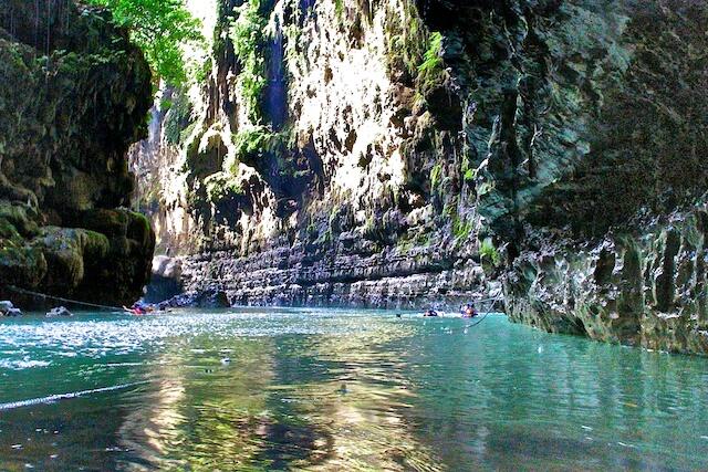 Kolam Renang Alami Natural