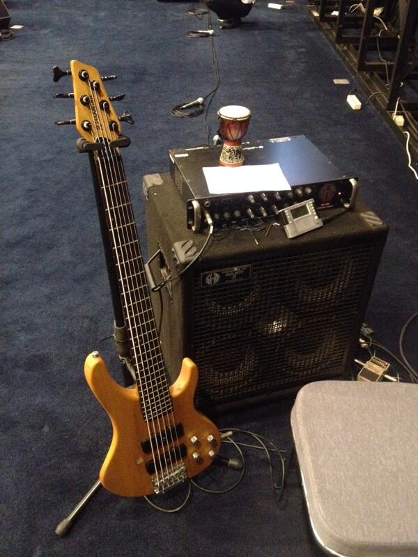 Bass washburn XB-600 mantab banget !