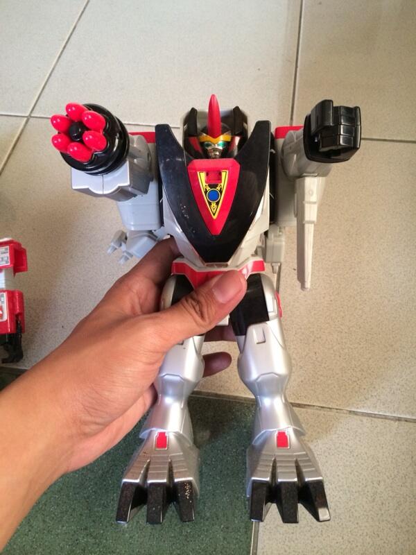Megazord (robot)