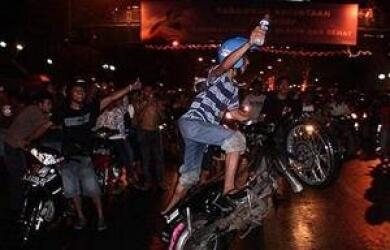 Jakarta Street Racer: Taruhan Tiduri Pacar Hingga Gang Bang