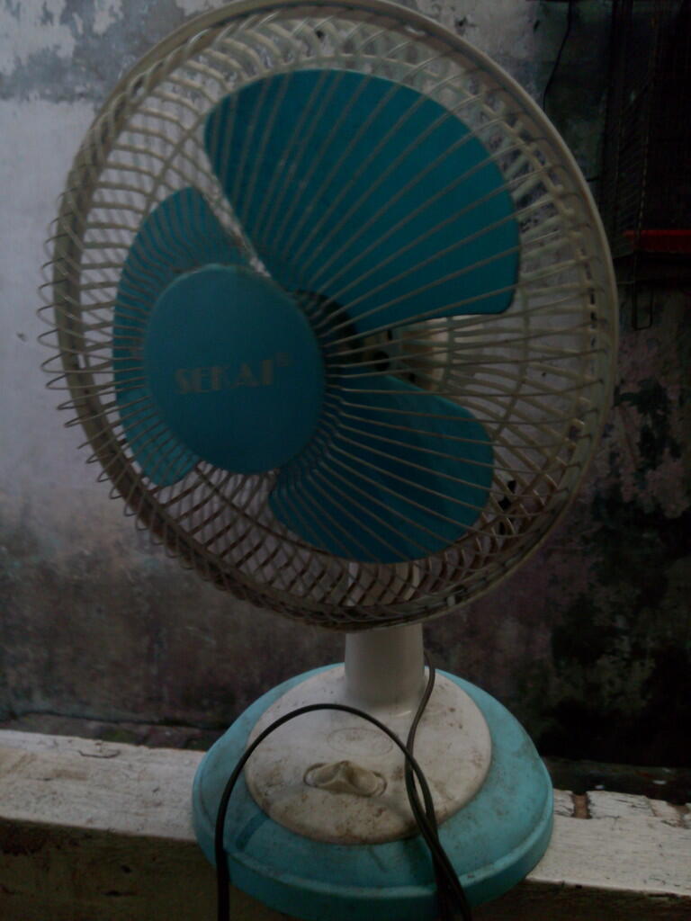terjual gt gt kipas angin gede dan kecil murah stand fan terjual gt gt kipas angin gede dan kecil murah stand fan