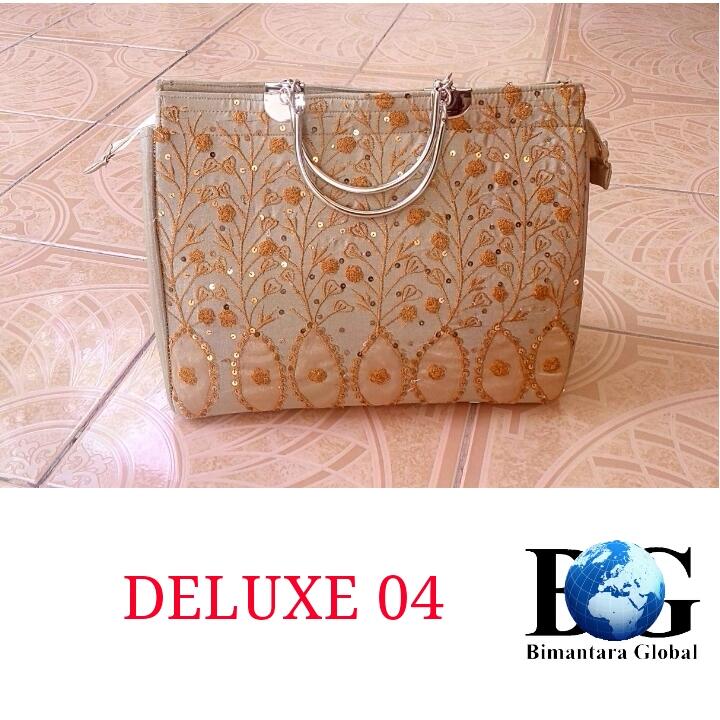 MUKENA DELUXE Produk berkualitas tinggi. Bahan sutra jepang