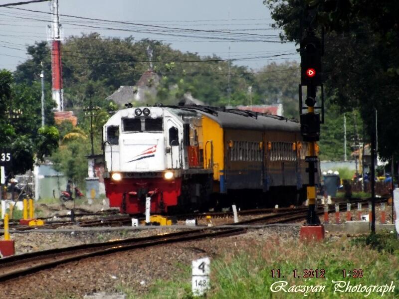 Kumpulan foto Kereta Api hasil jepretan sendiri