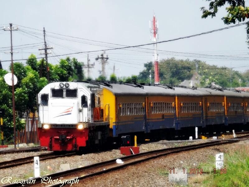 Kumpulan foto Kereta Api hasil jepretan sendiri