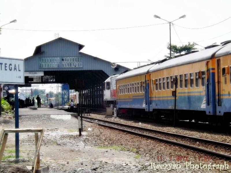 Kumpulan foto Kereta Api hasil jepretan sendiri