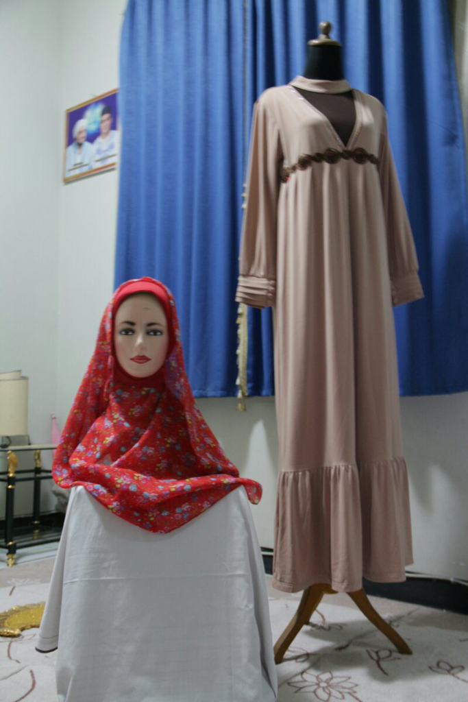 WTS / Di jual / for sale , aneka dress muslimah , jilbab