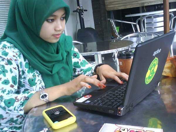 LOWONGAN KERJA SAMPINGAN ONLINE DI INTERNET PENGHASILAN DIBAYAR HARIAN