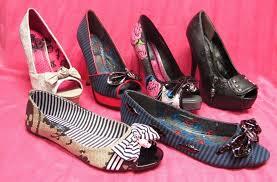 High Heels dan Flat Shoes Sama-sama Beresiko