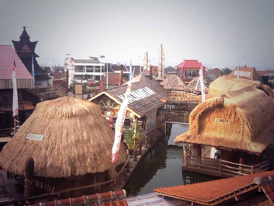 Museum Angkut Batu - Senyum Hangat Dari Si &quot;Besi Tua&quot;
