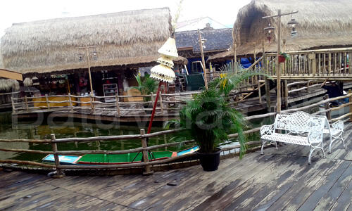 Museum Angkut Batu - Senyum Hangat Dari Si &quot;Besi Tua&quot;
