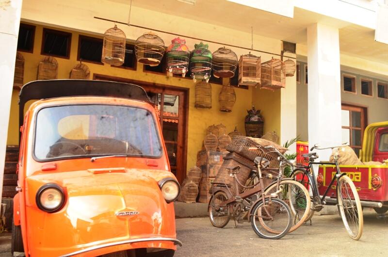 Museum Angkut Batu - Senyum Hangat Dari Si &quot;Besi Tua&quot;
