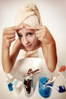 TIPS NYELENEH OBATI JERAWAT