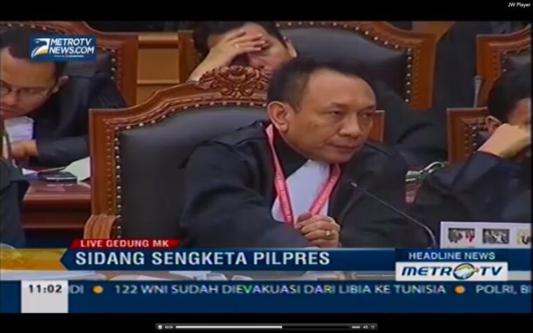 Pengacara Tim Prahara, dibayar mahal, waktu sidang koq malah tidur???