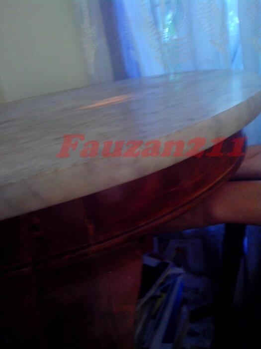 Meja Marmer Bundar Antik
