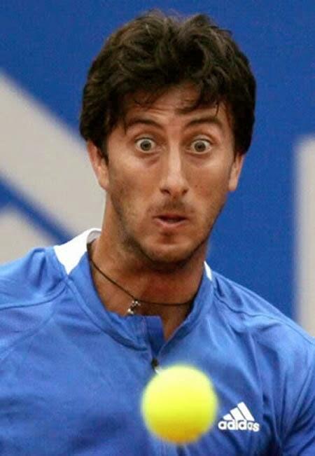 Ekspresi Orang Saat Bertemu Bola Tenis