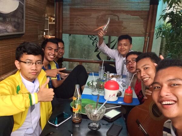 Perilaku agan saat baru mulai masuk sekolah