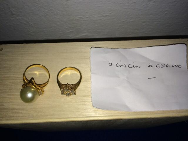 Gelang Kalung dan Cincin Berlian Ekslusif Harga Mantaffff.. Cek aj Gan..