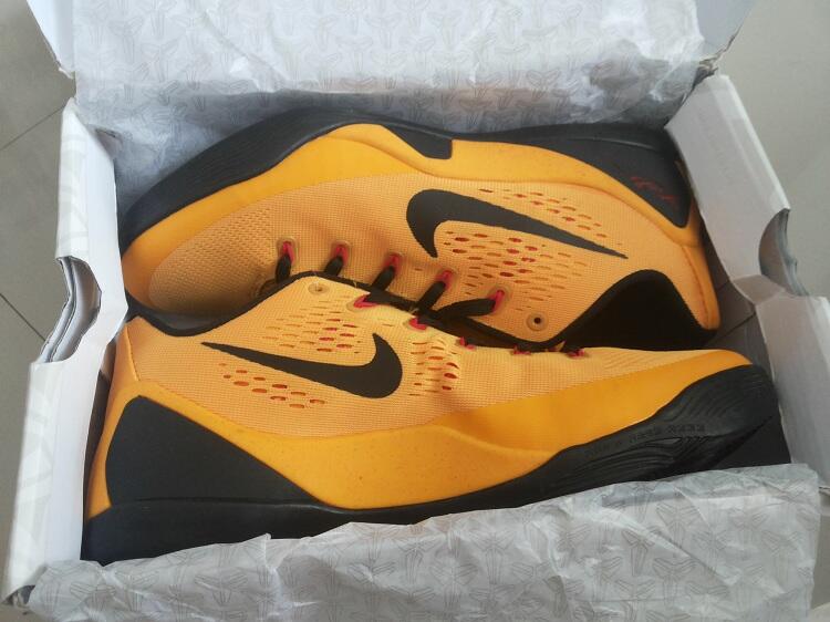 Terjual sepatu  basket  nike kobe 9 bruce lee replika new 