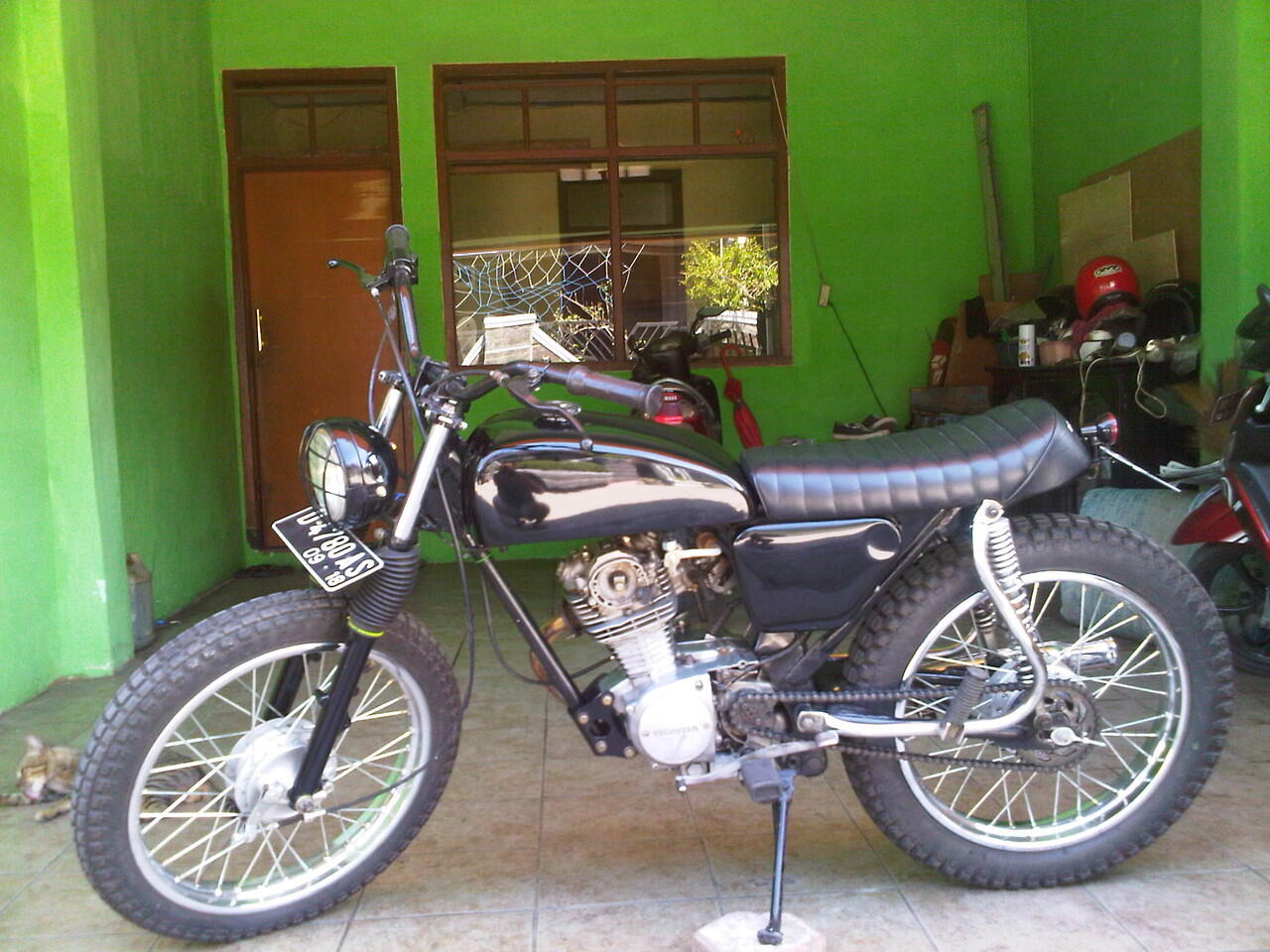 Terjual Honda CB 100 Custom Street Tracker KASKUS