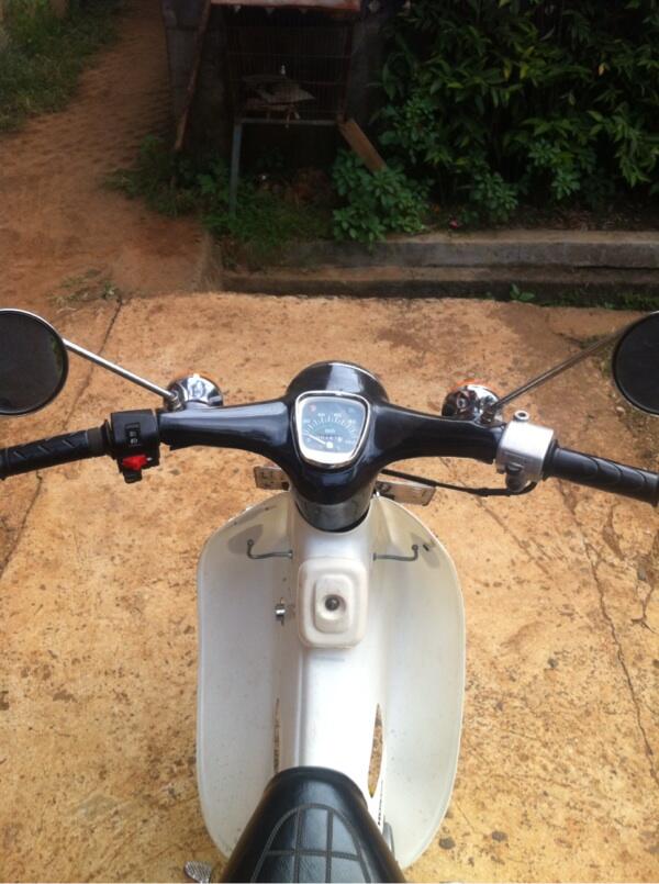 Honda C70 Hitam