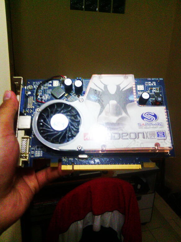 Jual cepat VGA SAPPHIRE Radeon X1600XT 256MB 128-bit GDDR3 BANDUNG