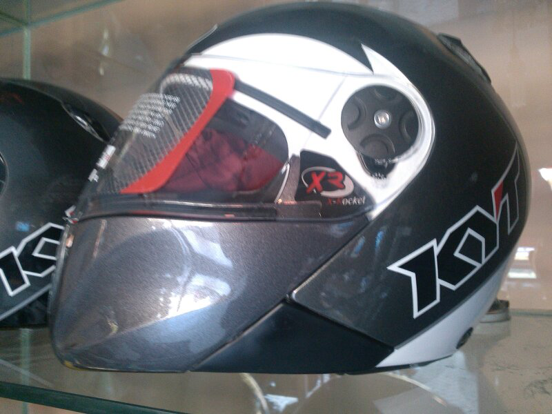 helm kyt x rockets