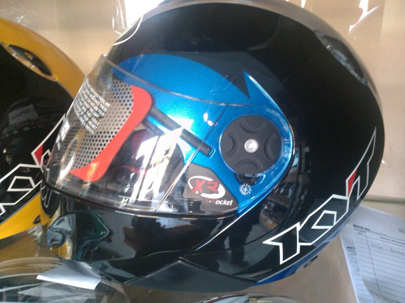 helm kyt x rockets