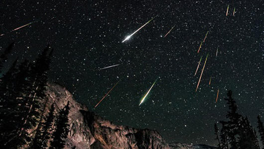 Jangan Dilewatkan, "Supermoon" dan Hujan Meteor di Agustus ( 10 Agustus 2014)