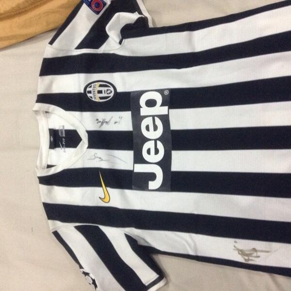 Jersey Original Juventus 13/14 TTD Pirlo,Buffon,Llorente